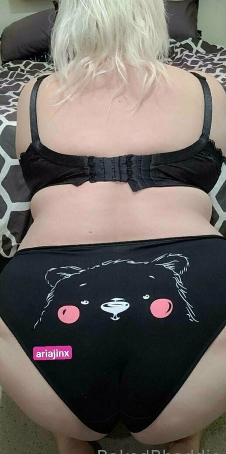 Naakte gelekte OnlyFans-foto van Bakedbhaddiefree