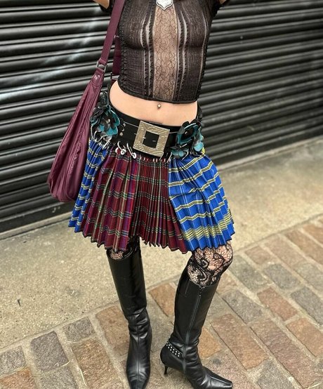 Nahá fotka uniklých OnlyFans od Lara Adkins