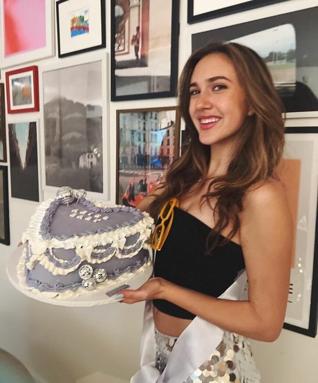 Alasti lekkinud OnlyFans-i pilt Pilot Paisley Rose