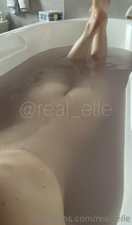 Realelle OnlyFansリークヌード写真