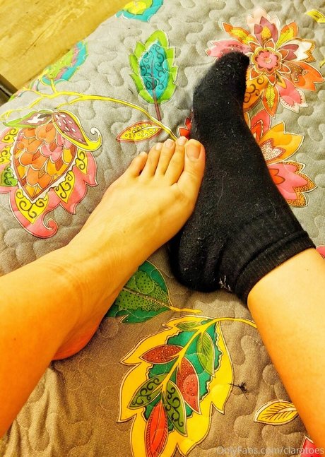 Foto di nudo di fuga di OnlyFans di Claratoes