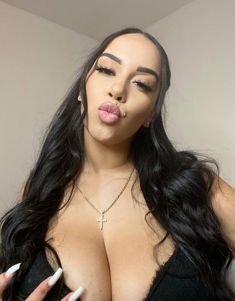 Foto di nudo di fuga di OnlyFans di Kaeeexx