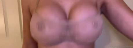 Foto di nudo di fuga di OnlyFans di Samantha Aufderheide