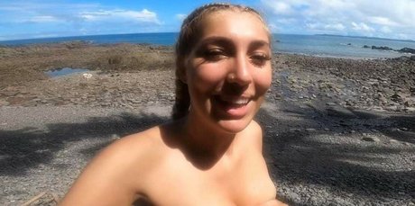 Photo nue de fuite OnlyFans de Starletnova