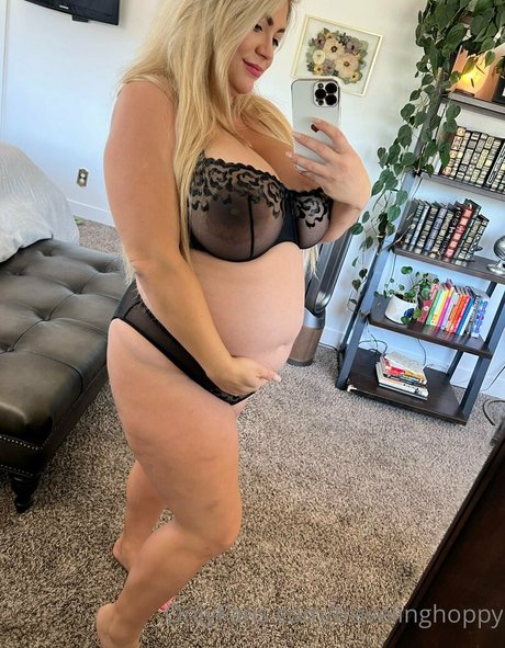 OnlyFans-model Travelinghoppy