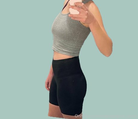 Photo nue de fuite OnlyFans de Sportyspicesarah