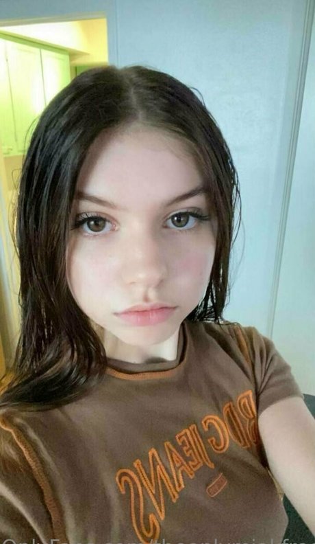 Nahá fotka uniklých OnlyFans od Theonlymiakfree