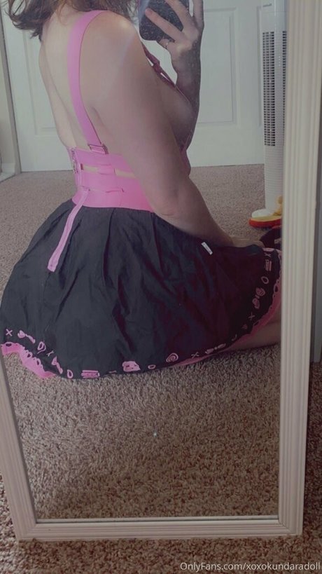 Nahá fotka uniklých OnlyFans od Xoxokundaradoll