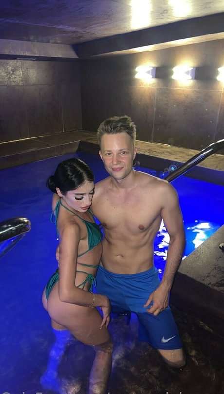 Nacktes geleaktes OnlyFans-Foto von Youngalphagoat