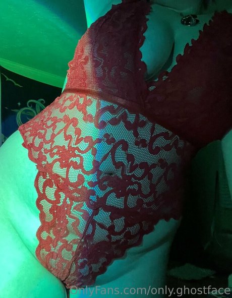 Alasti lekkinud OnlyFans-i pilt Onlyghostface