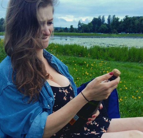 Alasti lekkinud OnlyFans-i pilt Rachel H