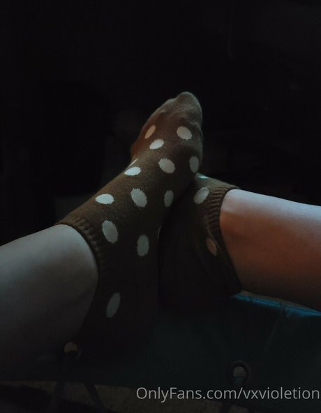 Naken lekkede OnlyFans-bilde av Vxvioletion