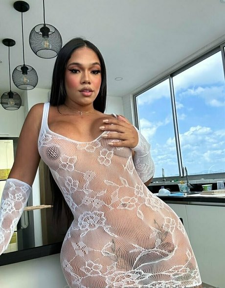 Miahcatalinaa OnlyFans泄露裸照