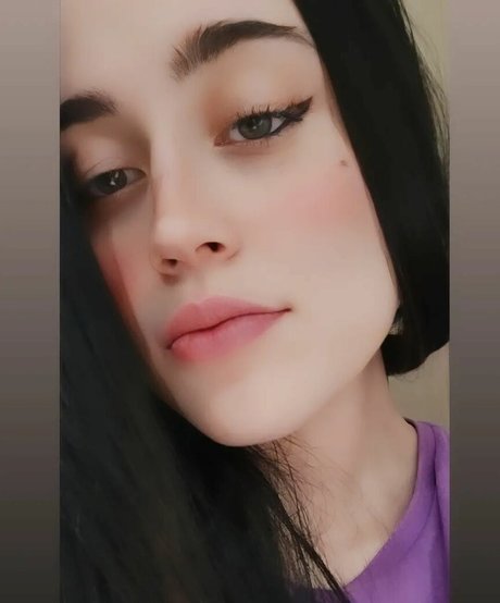 OnlyFans-model Nina Asmr