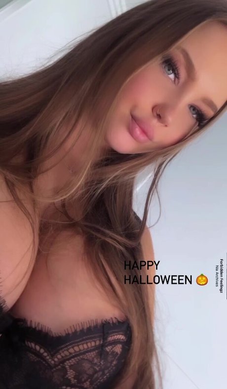 Nahá fotka uniklých OnlyFans od Ella B