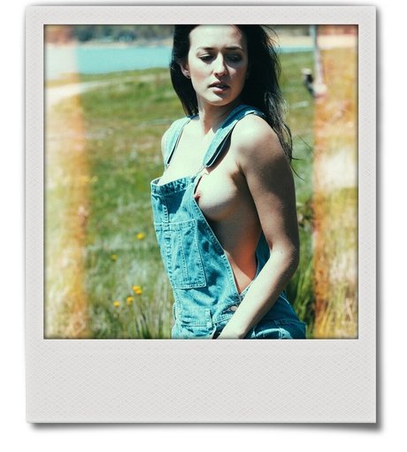 Обнаженная фотография утечки OnlyFans от Melissa Mai