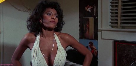 Foto desnuda filtrada de OnlyFans de Pam Grier