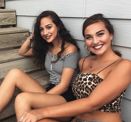 Nacktes geleaktes OnlyFans-Foto von Shaylee Starr