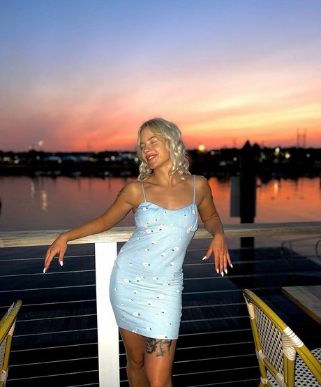 Alasti lekkinud OnlyFans-i pilt Alexamalbec