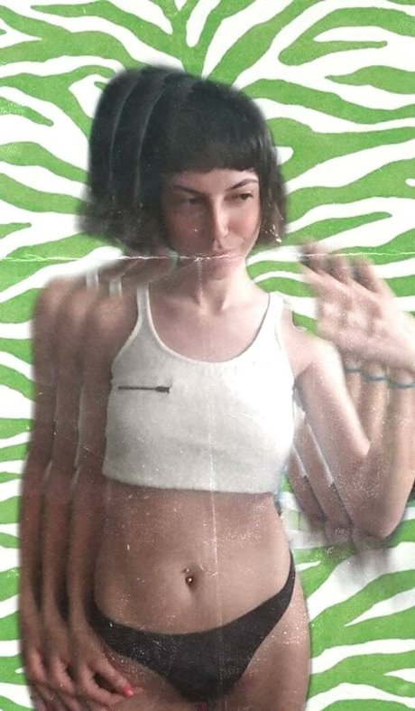 Alasti lekkinud OnlyFans-i pilt Busra Cabuk