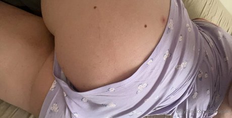 Alasti lekkinud OnlyFans-i pilt Portiapixel