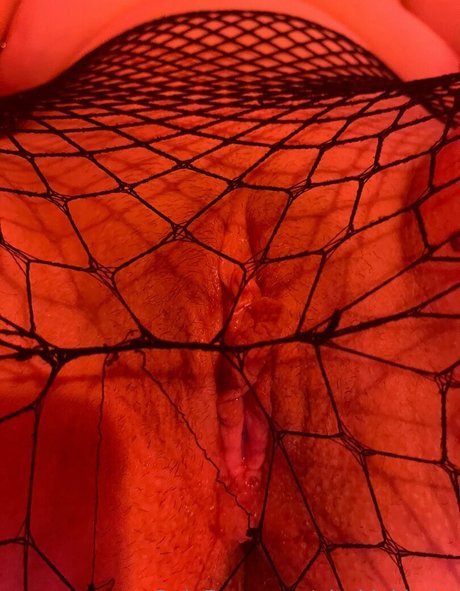 Обнаженная фотография утечки OnlyFans от Pisskinkbaby