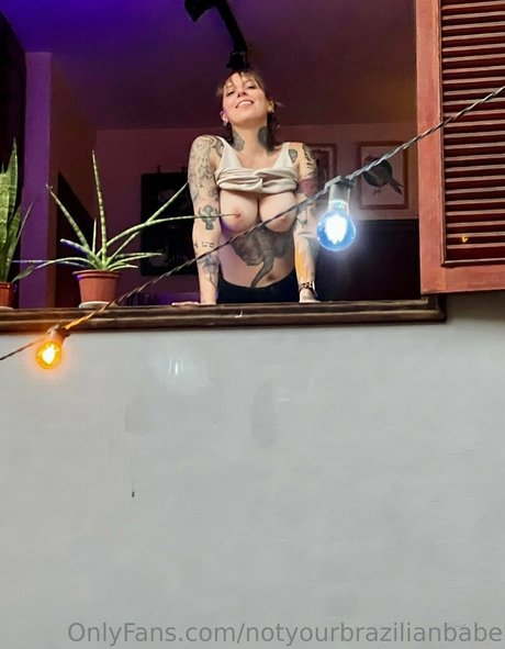 Nahá fotka uniklých OnlyFans od Notyourbrazilianbabe