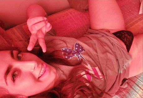 Foto desnuda filtrada de OnlyFans de Softhney