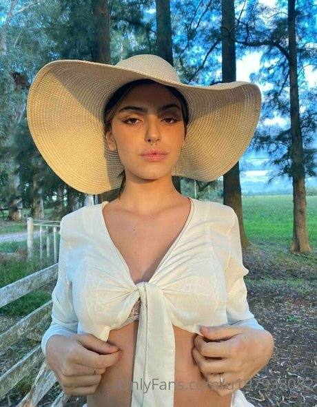 Desirebunny OnlyFansリークヌード写真