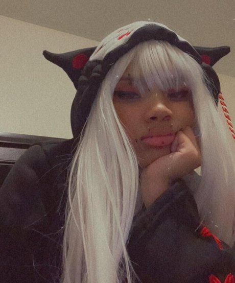 OnlyFans-model Mecharaia