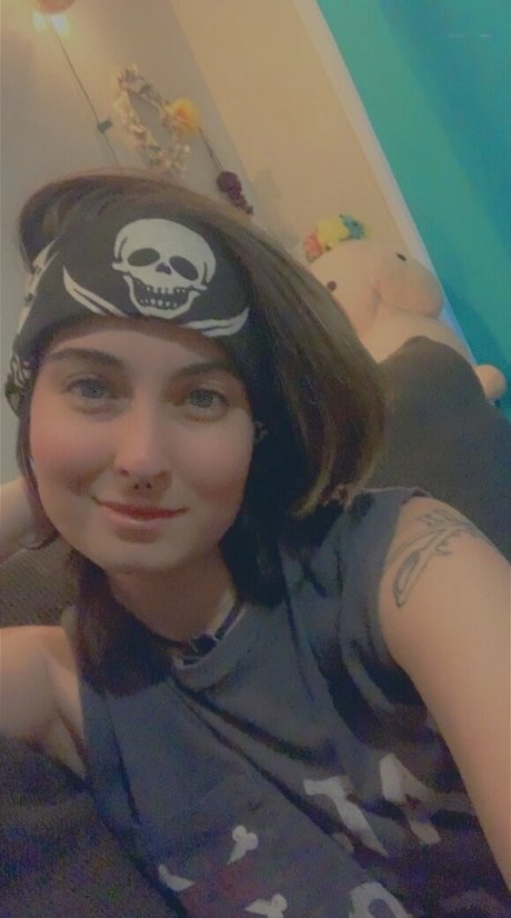 Naken lekkede OnlyFans-bilde av Sultriefetche4u