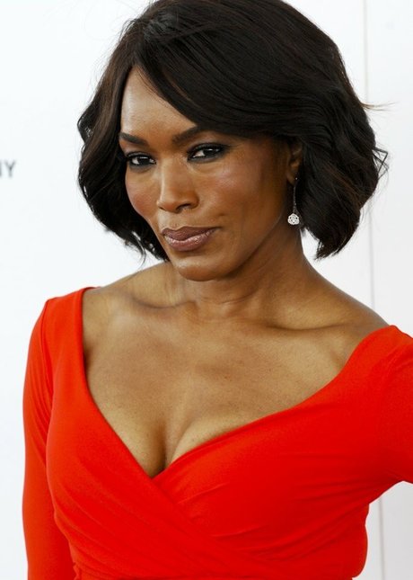 Обнаженная фотография утечки OnlyFans от Angela Bassett