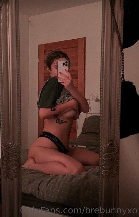 Nacktes geleaktes OnlyFans-Foto von Brebunnyxo