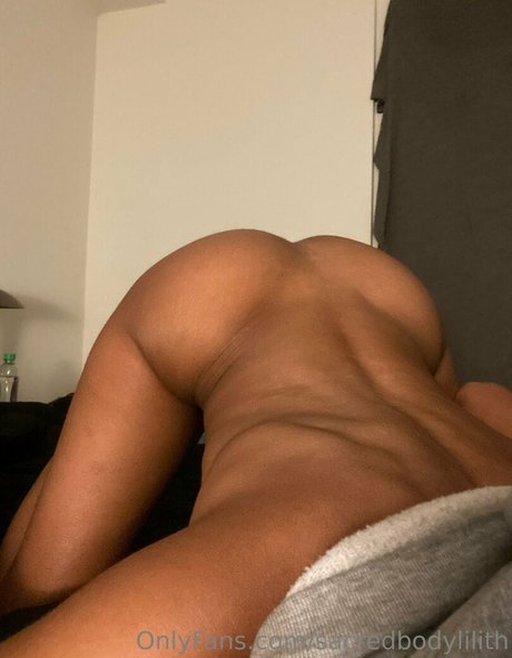 Nacktes geleaktes OnlyFans-Foto von Sacredbodylilith