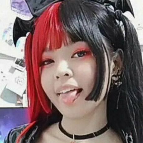 Foto di nudo di fuga di OnlyFans di Littleeleaffree