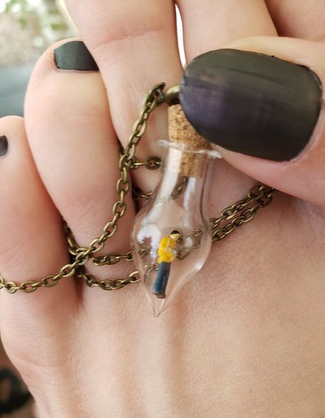 Naken lekkede OnlyFans-bilde av Maemerciless