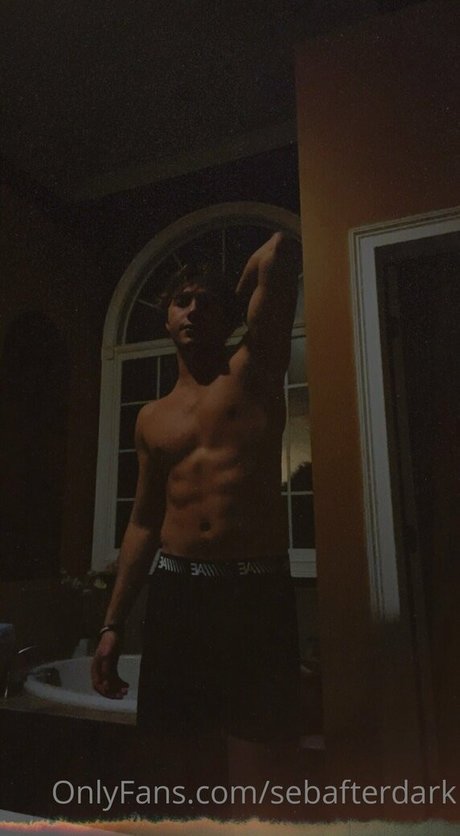 Alasti lekkinud OnlyFans-i pilt Sebafterdark