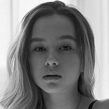 Alasti lekkinud OnlyFans-i pilt Yourlulu