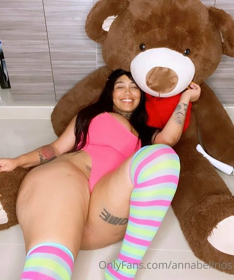 Naken läckt OnlyFans-bild av Annabellrios