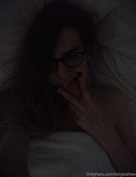Naken lekkede OnlyFans-bilde av Kittykathee