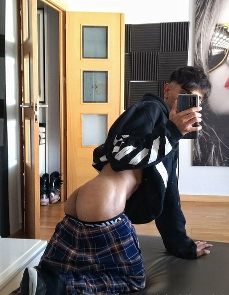 Aladdintwink naked leaks OnlyFans pic