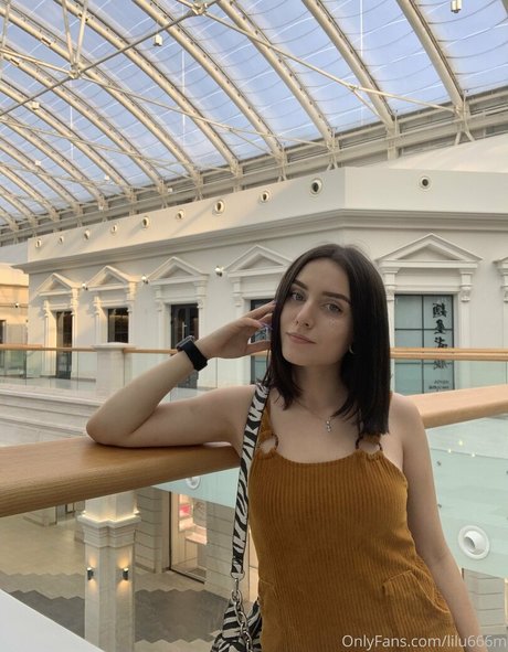 Naken lekkede OnlyFans-bilde av Lilu666m