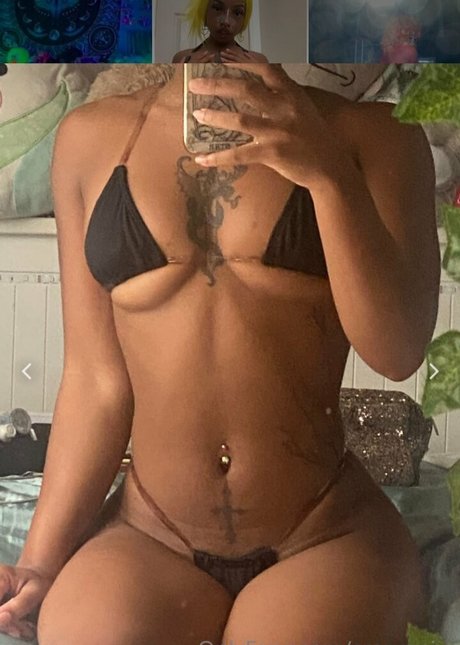 Crazyaniya OnlyFansリークヌード写真