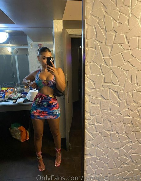 Alasti lekkinud OnlyFans-i pilt Pamelajohnson18