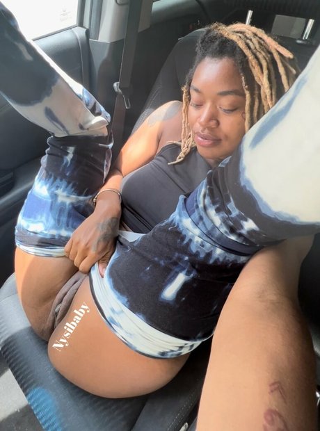 Naken lekkede OnlyFans-bilde av Nysibaby