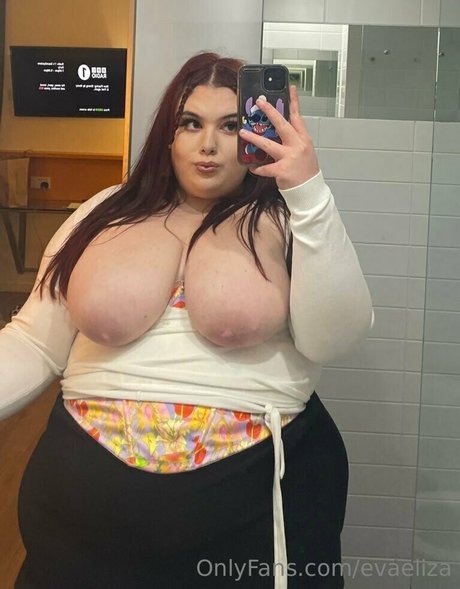 Naken läckt OnlyFans-bild av Evaeliza