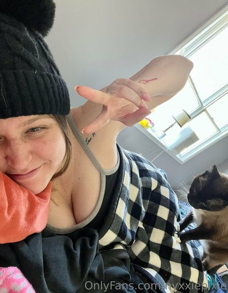 Alasti lekkinud OnlyFans-i pilt Nyxxiepixie