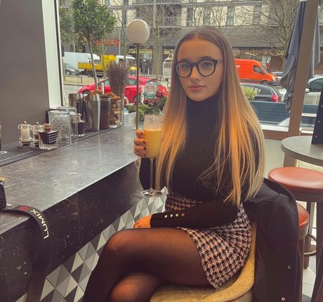 Foto di nudo di fuga di OnlyFans di Olivia Robertson