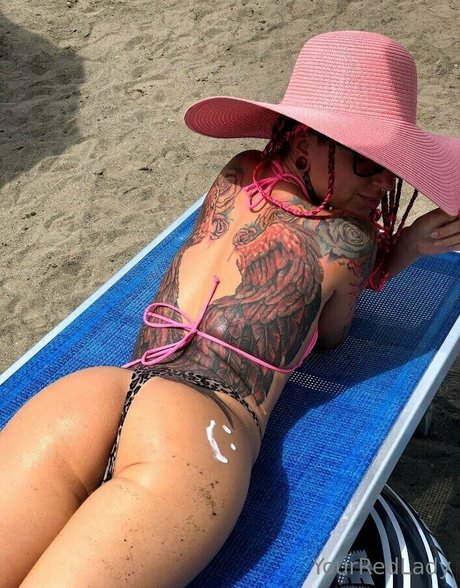 Обнаженная фотография утечки OnlyFans от Yourredlady