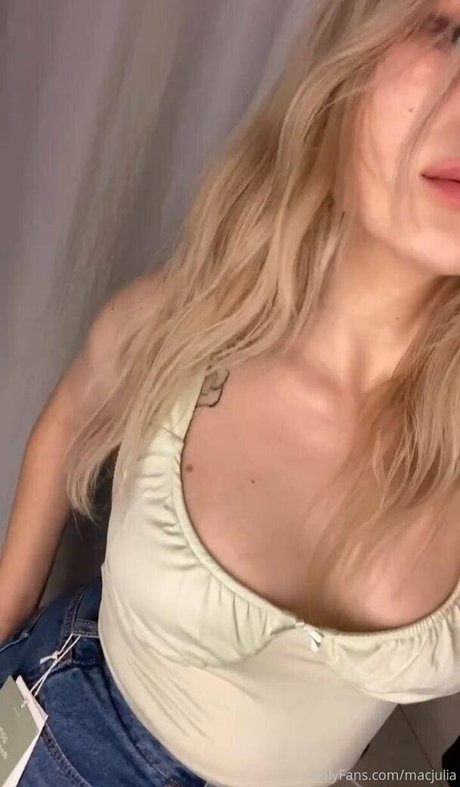 Foto desnuda filtrada de OnlyFans de Macjulia